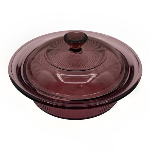 Corning Visionware CRANBERRY Ribbed 750mL Baking Lidded Casserole Cookware 90s - Picture 1 of 9